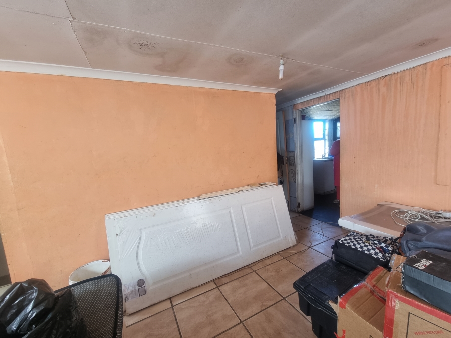 4 Bedroom Property for Sale in Kwanonqaba Western Cape